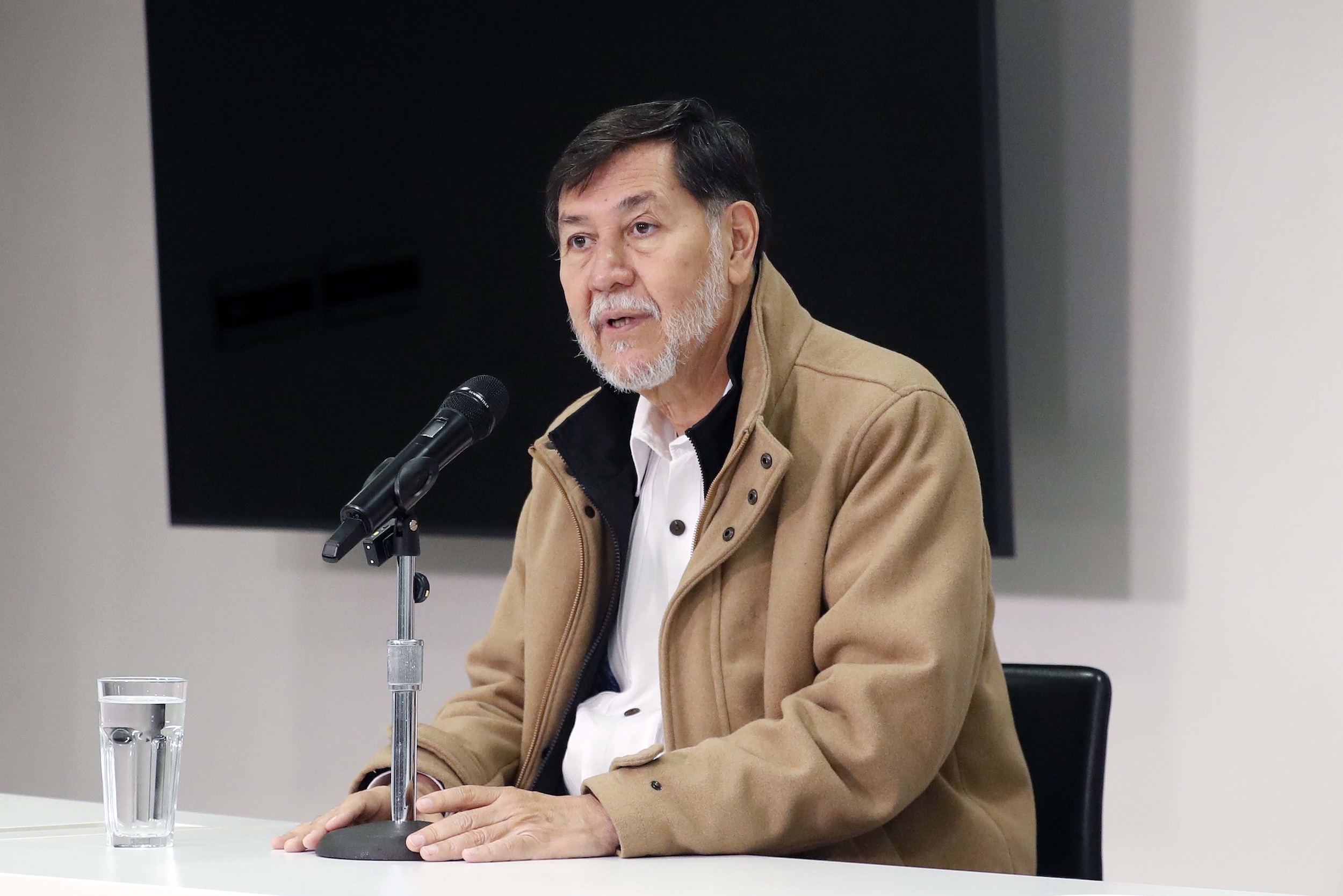 Gerardo Fernández Noroña, presidenta de la Mesa Directa de la Cámara de Senadores.