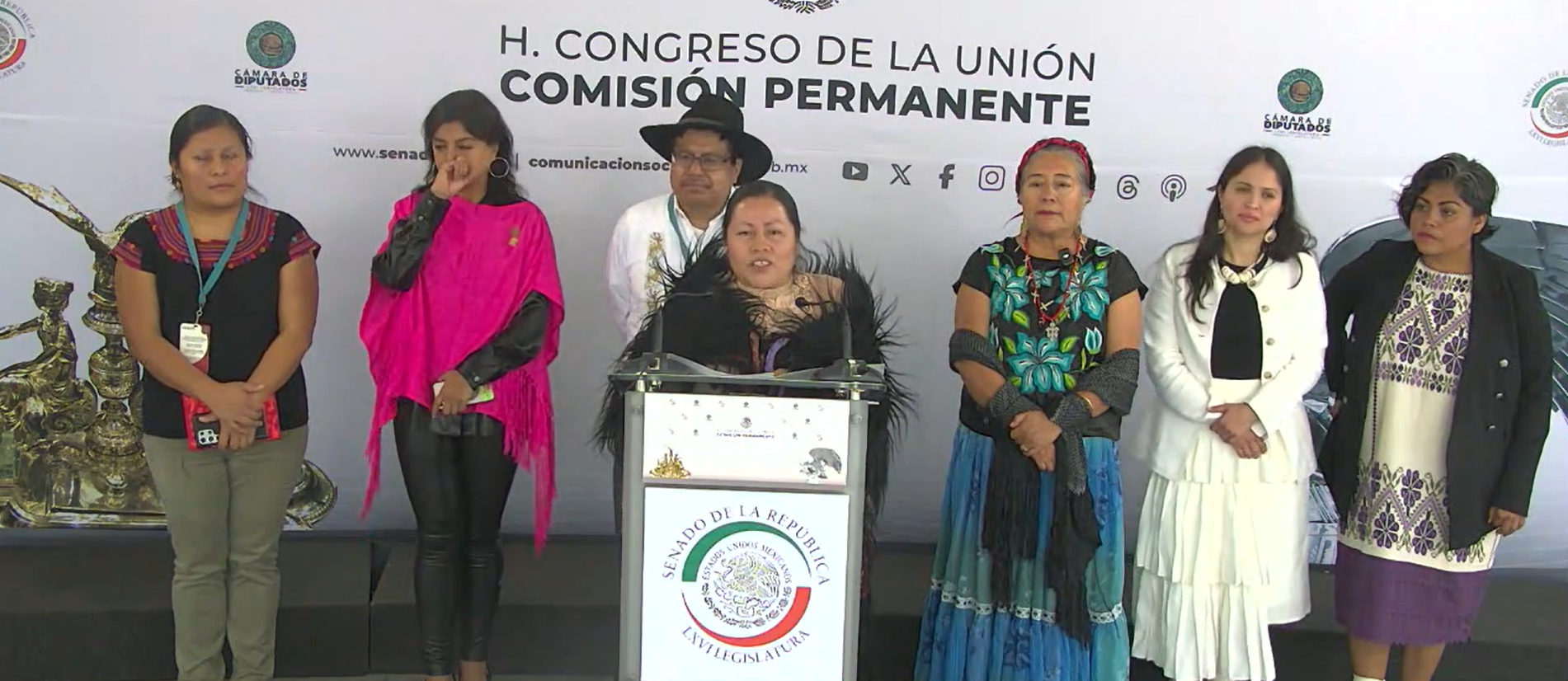 Edith López Hernández, presidenta de la Comisión de Pueblos Indígenas y Afromexicanos del Senado en conferencia de prensa.